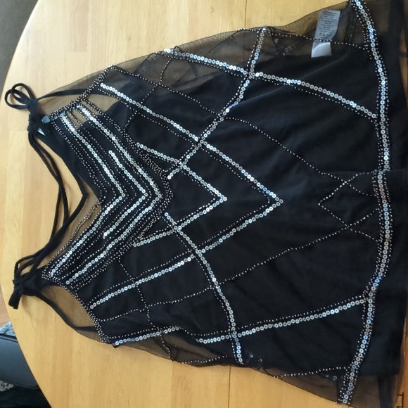 *6 shirts/lot* Crop top and tank top BUNDLE size medium and small - Picture 13 of 15